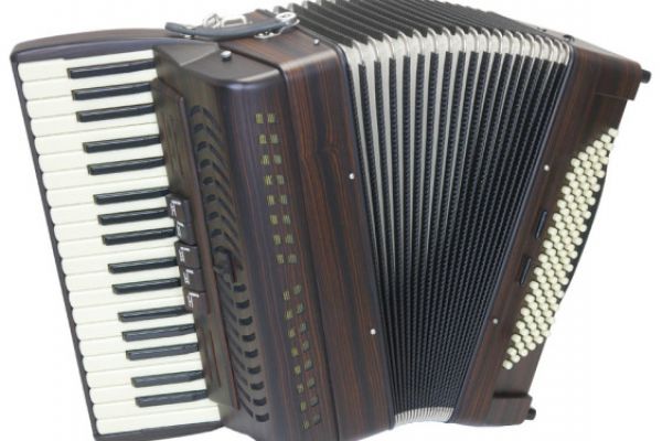 akkordeon-alpengold-tradition-37-c-compact-makassar-modell-wien-1-563x400AE512CF7-7D97-E72A-7AEA-BA379D14B509.jpg